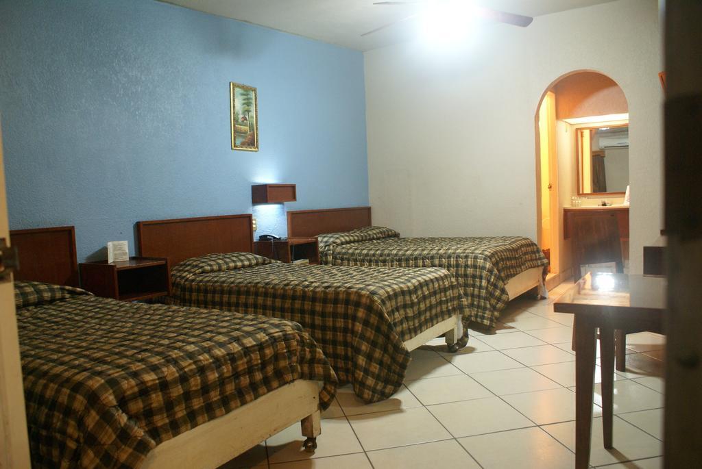 Hotel De Mexico Matamoros  Rom bilde